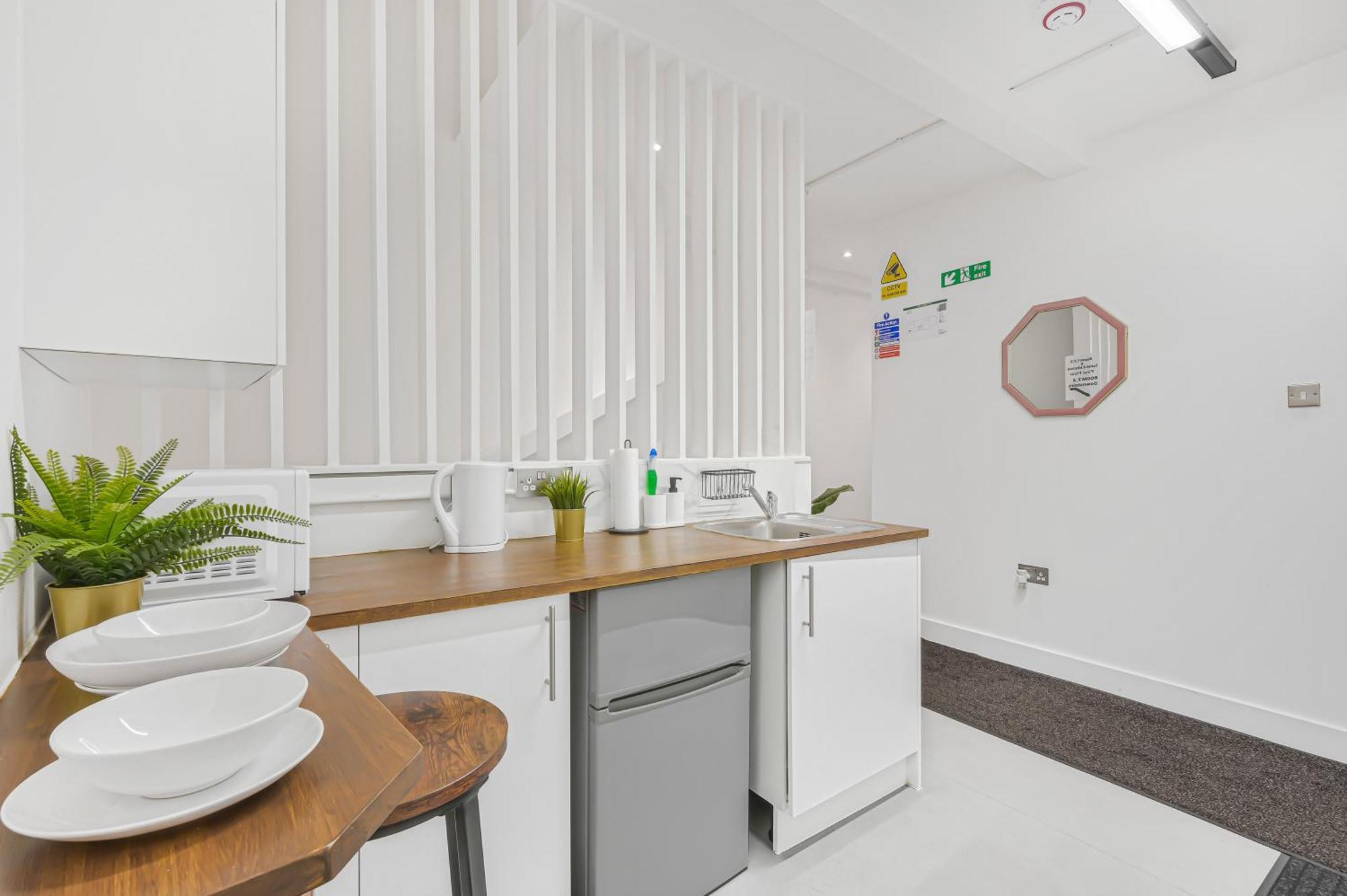 Marbel Aldgate Guest house